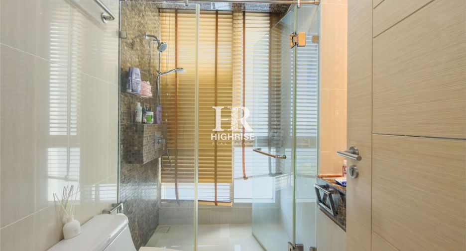 For rent 2 bedrooms condo in Bang Lamung, Chonburi