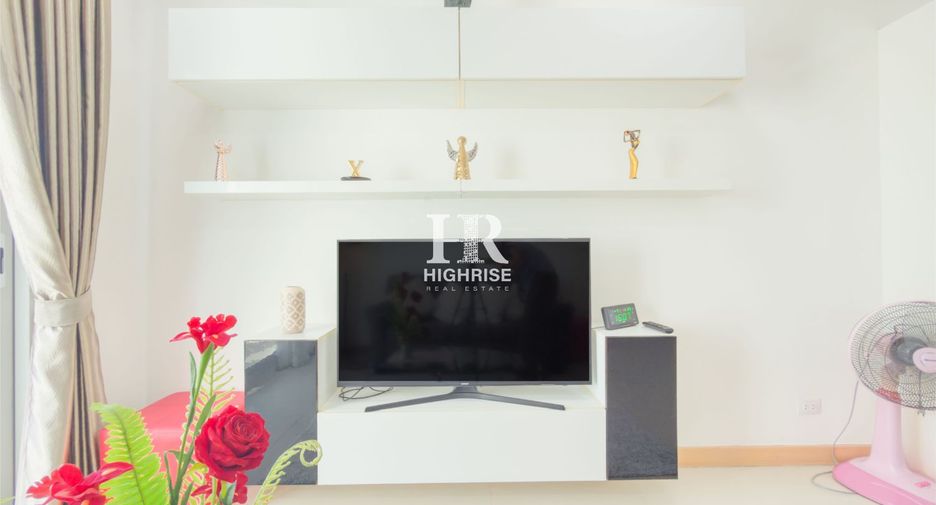 For rent 2 bedrooms condo in Bang Lamung, Chonburi