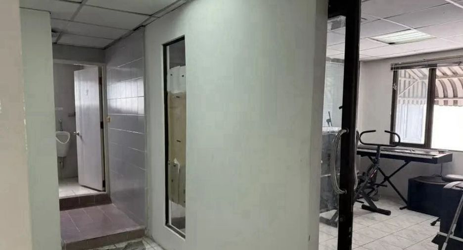 Аренда торговое помещение в Пхая Тхаи, Бангкок