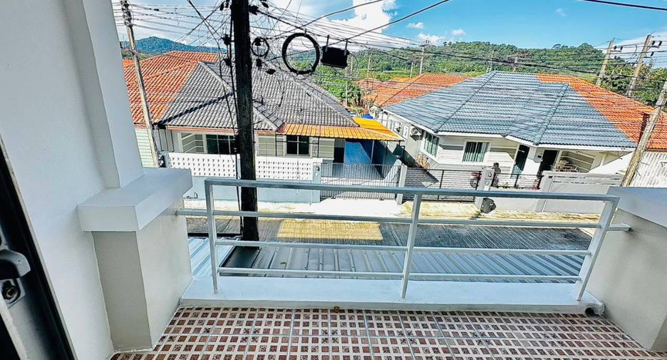 Casa adosada en venta de 3 habitaciones en Thalang, Phuket