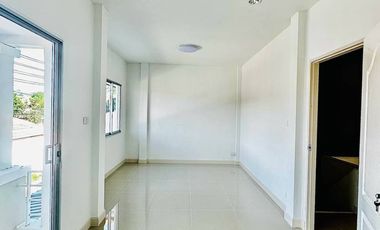 Casa adosada en venta de 3 habitaciones en Thalang, Phuket