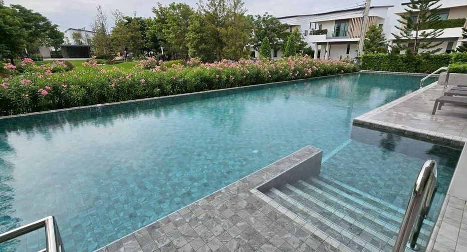 Casa en alquiler de 4 habitaciones en Lat Krabang, Bangkok