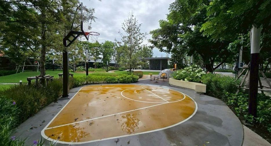 Casa en alquiler de 4 habitaciones en Lat Krabang, Bangkok