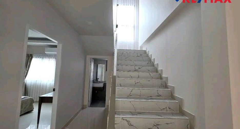 ขาย 4 ห้องนอน บ้านเดี่ยว ใน บางละมุง, ชลบุรี