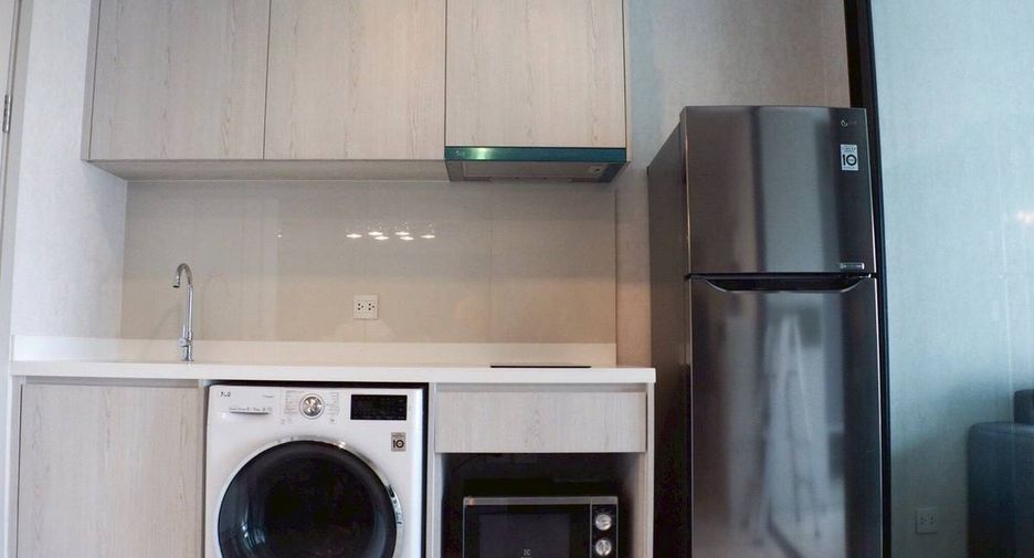 À vendre 1 chambre condo à Khlong Toei, Bangkok
