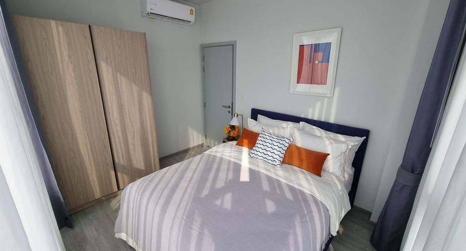 For rent 2 bedrooms condo in Watthana, Bangkok