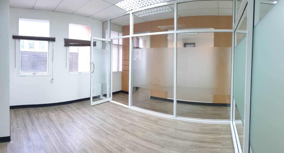 For sale 1 bed office in Huai Khwang, Bangkok