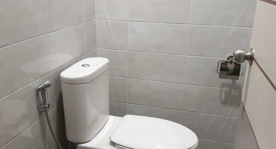 For sale 1 bed office in Huai Khwang, Bangkok