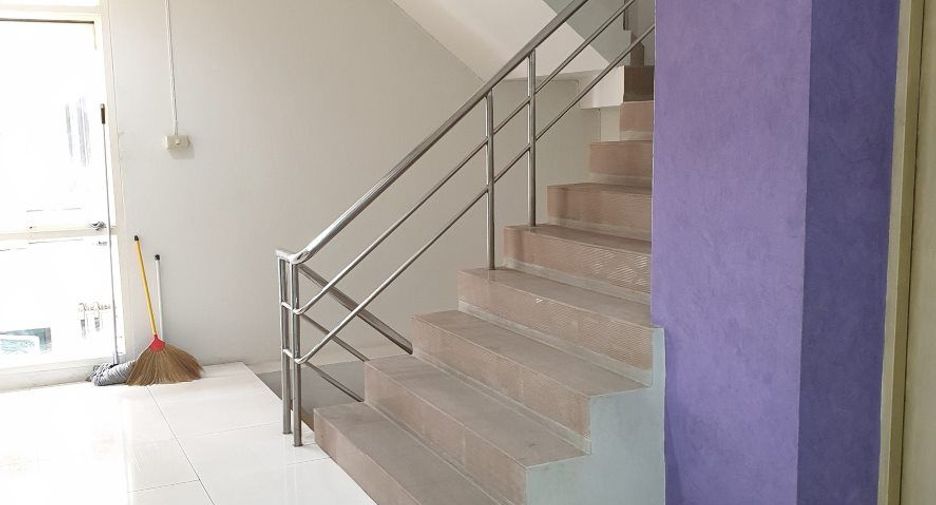 For sale 1 bed office in Huai Khwang, Bangkok
