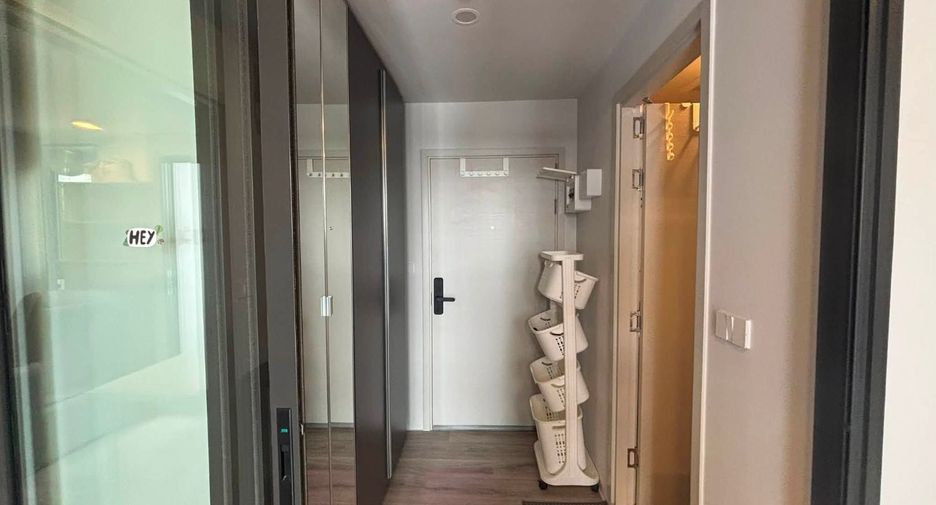 Condo en alquiler de 1 habitaciones en Huai Khwang, Bangkok