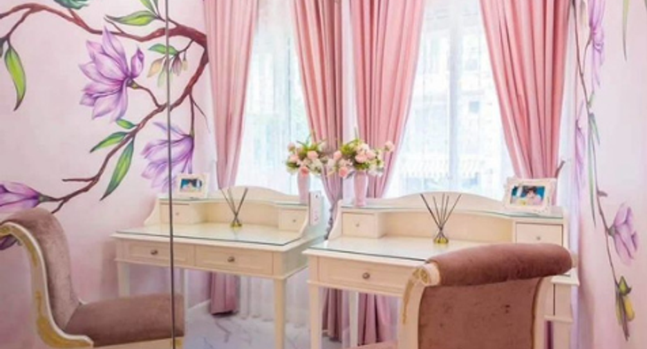 For rent 4 ベッドルーム townhouse in Lat Phrao, Bangkok