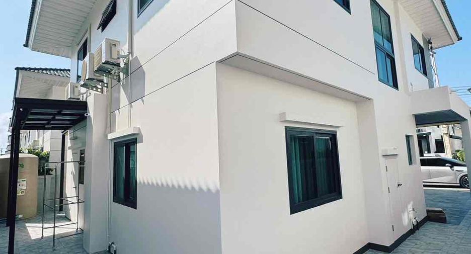 For rent 3 bedrooms villa in Bang Lamung, Chonburi