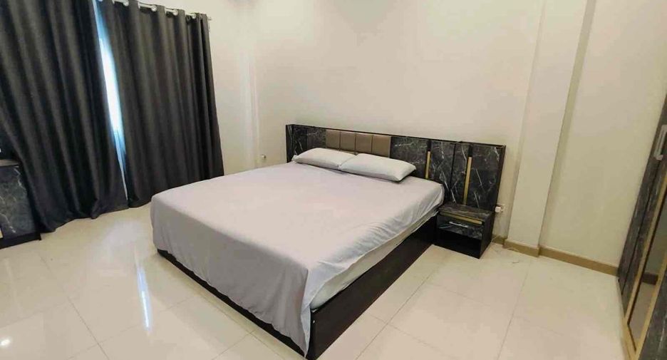 For rent 3 bedrooms villa in Bang Lamung, Chonburi