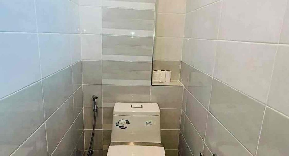 For rent 3 bedrooms villa in Bang Lamung, Chonburi
