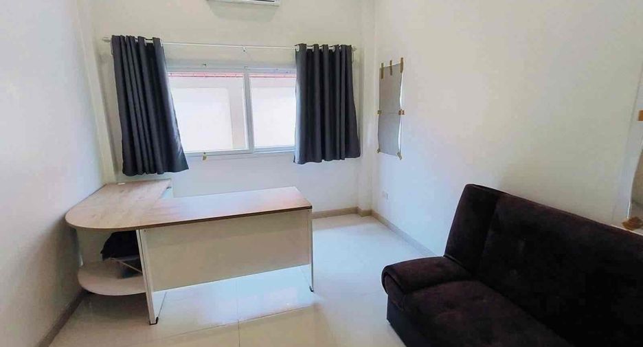 For rent 3 bedrooms villa in Bang Lamung, Chonburi