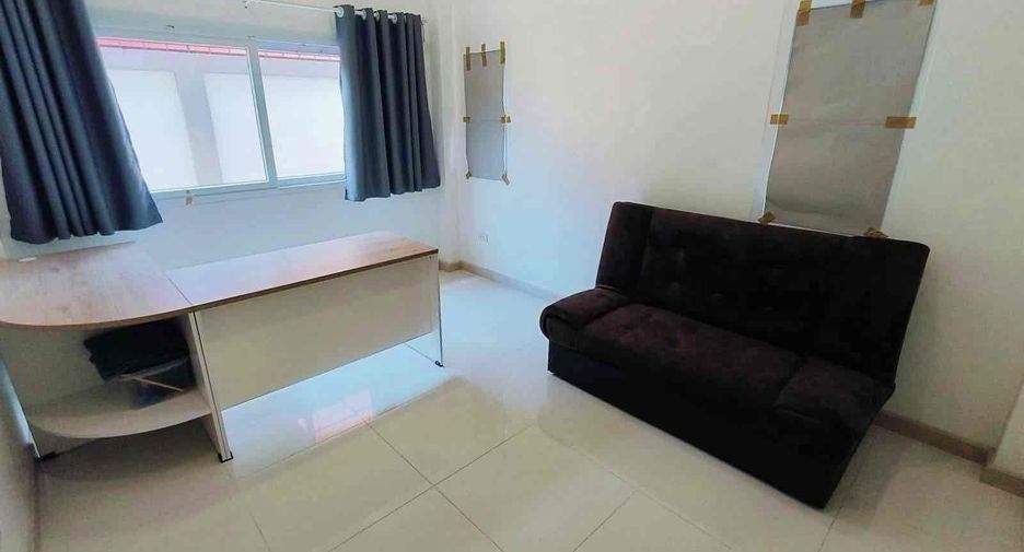 For rent 3 bedrooms villa in Bang Lamung, Chonburi