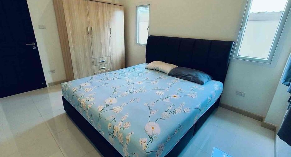 For rent 3 bedrooms villa in Bang Lamung, Chonburi