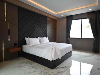 For rent 6 bedrooms villa in Bang Lamung, Chonburi