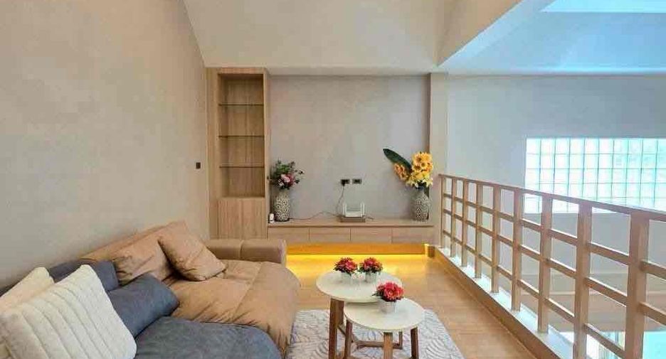 Villa en alquiler de 3 habitaciones en Bang Lamung, Chonburi