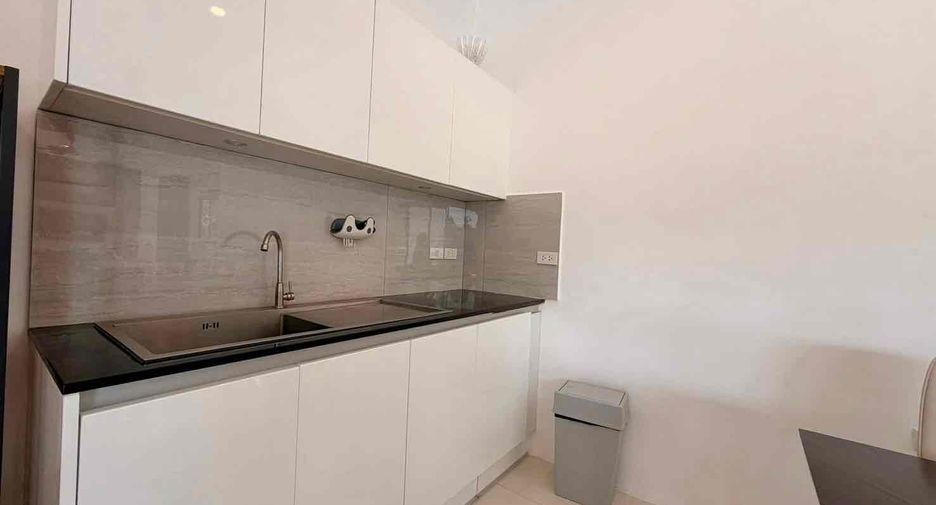 À louer 3 chambres villa à Mueang Chon Buri, Chonburi