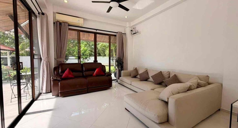 À louer 3 chambres villa à Mueang Chon Buri, Chonburi