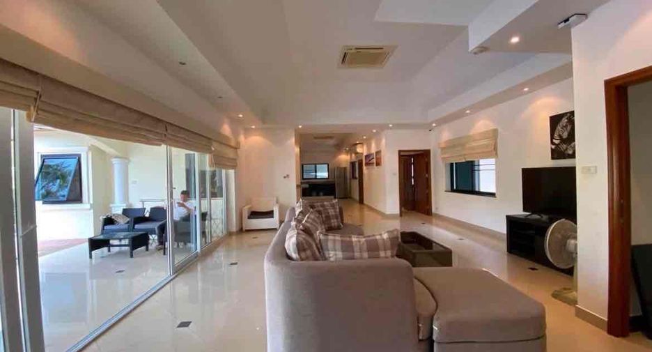 Villa en alquiler de 3 habitaciones en Jomtien, Pattaya
