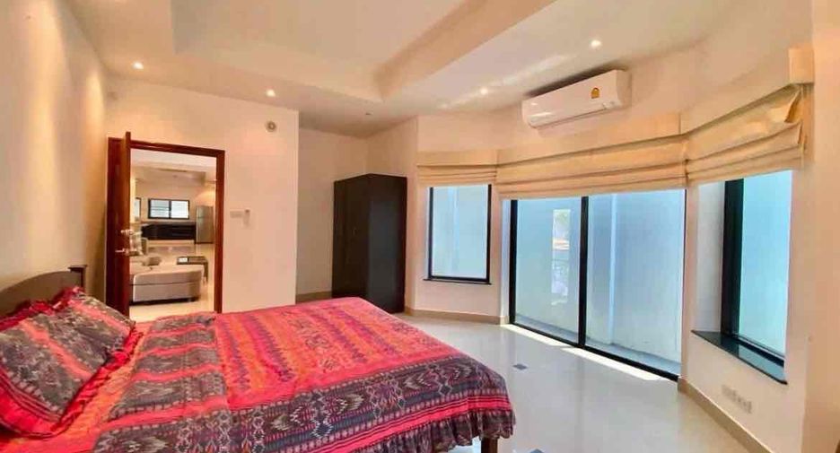 Villa en alquiler de 3 habitaciones en Jomtien, Pattaya