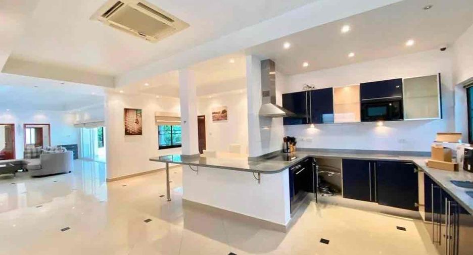 Villa en alquiler de 3 habitaciones en Jomtien, Pattaya