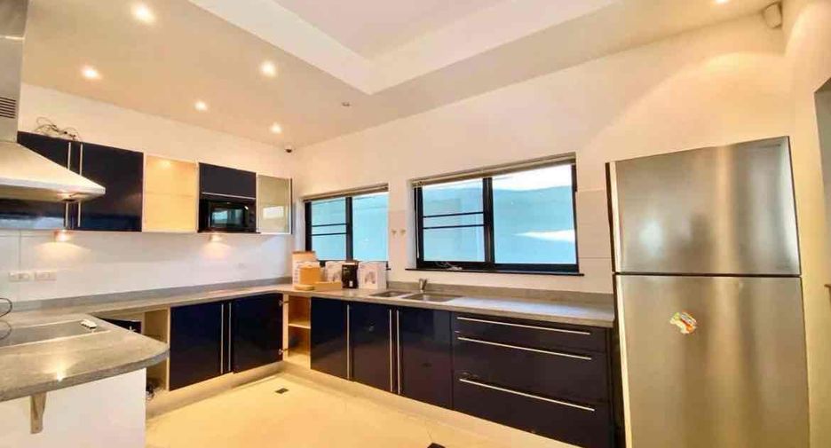 Villa en alquiler de 3 habitaciones en Jomtien, Pattaya