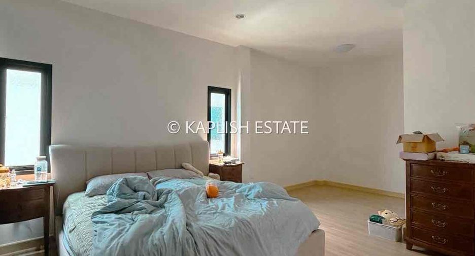 For rent 8 bedrooms villa in Huay Yai, Pattaya