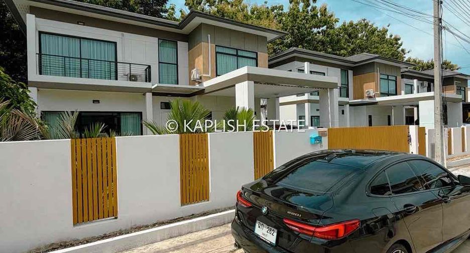 For rent 8 bedrooms villa in Huay Yai, Pattaya