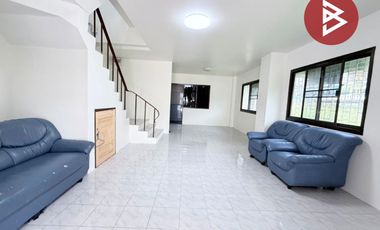 Продажа 3 спальни таунхаус в Mueang Chon Buri, Чонбури