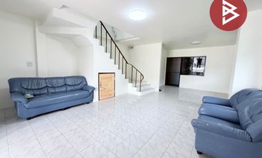 Продажа 3 спальни таунхаус в Mueang Chon Buri, Чонбури