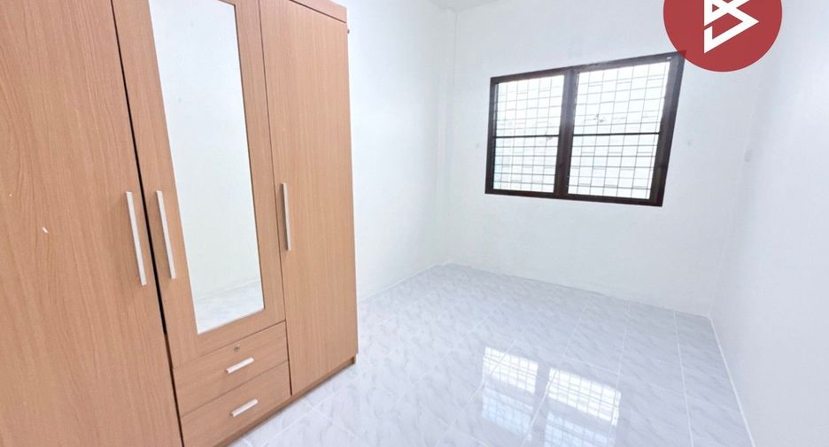 Продажа 3 спальни таунхаус в Mueang Chon Buri, Чонбури