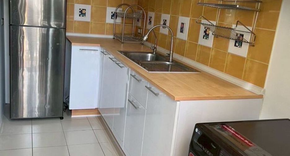 For sale 2 bedrooms condo in Yan Nawa, Bangkok