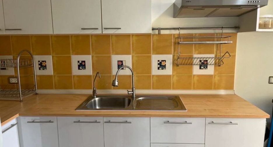 For sale 2 bedrooms condo in Yan Nawa, Bangkok