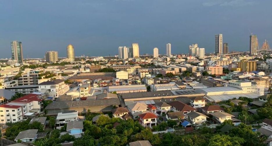 For sale 2 bedrooms condo in Yan Nawa, Bangkok