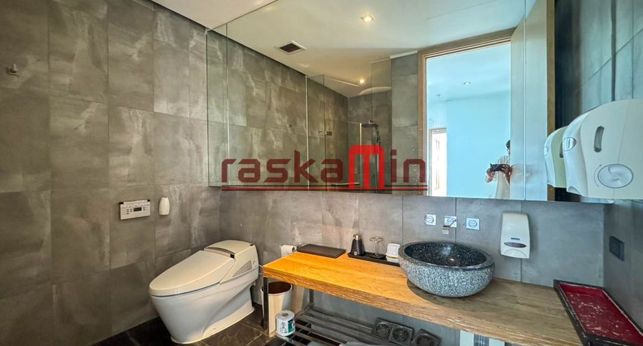 For rent 4 bedrooms condo in Bang Lamung, Chonburi
