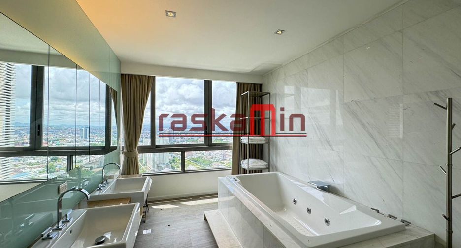 For rent 4 bedrooms condo in Bang Lamung, Chonburi