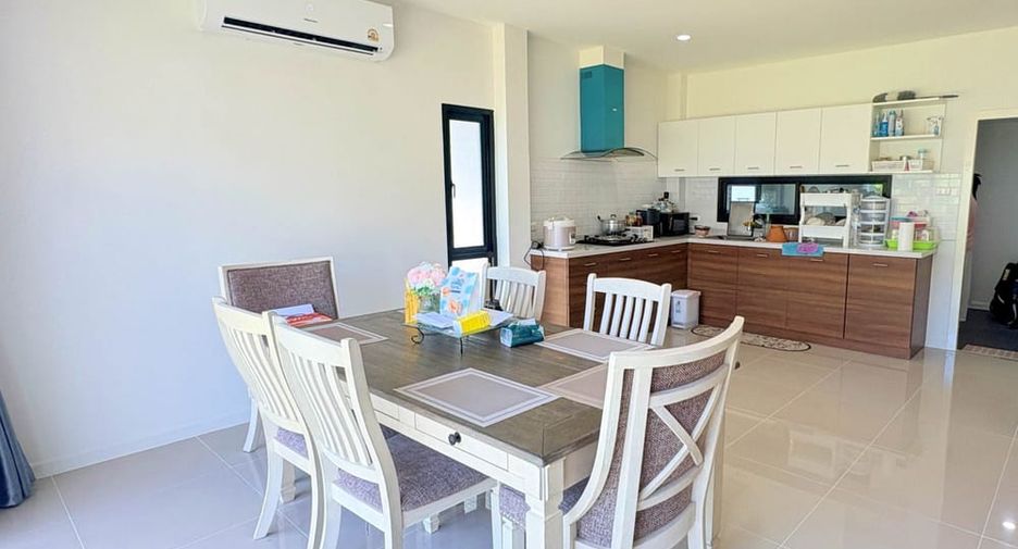For rent 8 ベッドルーム house in Bang Lamung, Chonburi