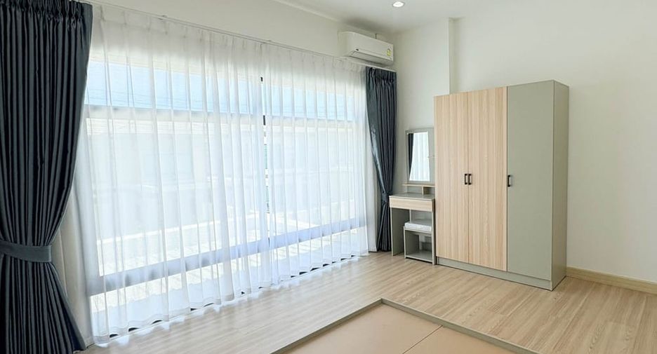 For rent 8 ベッドルーム house in Bang Lamung, Chonburi