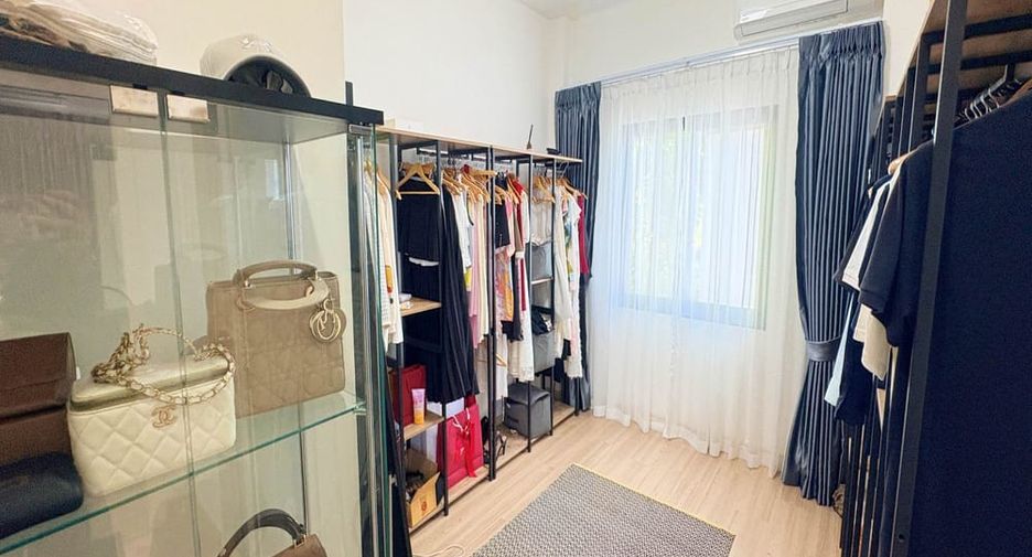 For rent 8 ベッドルーム house in Bang Lamung, Chonburi