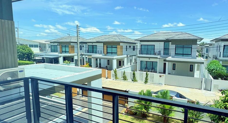 For rent 8 ベッドルーム house in Bang Lamung, Chonburi