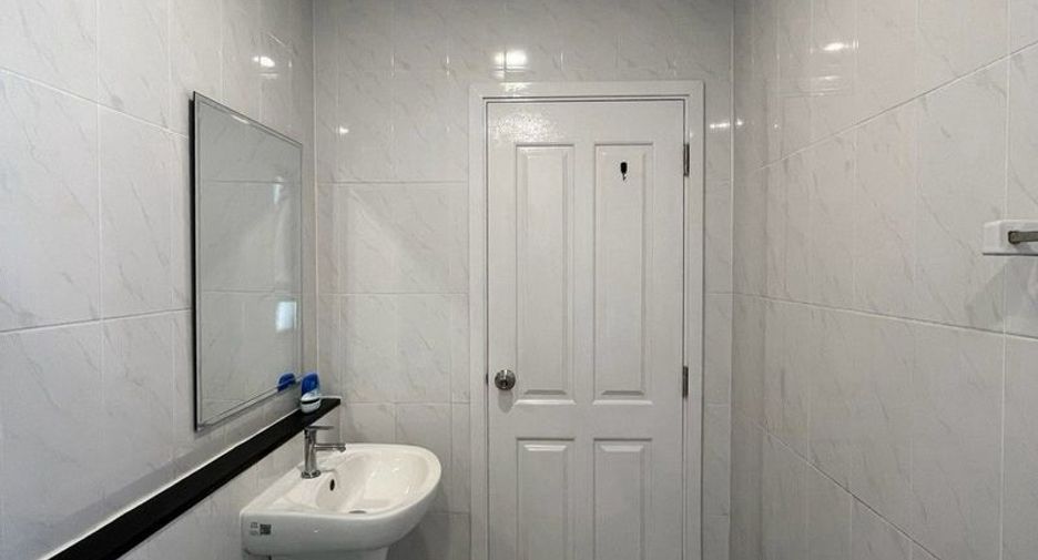 Haus zur Miete mit 3 Zimmer in Phan Thong, Chonburi