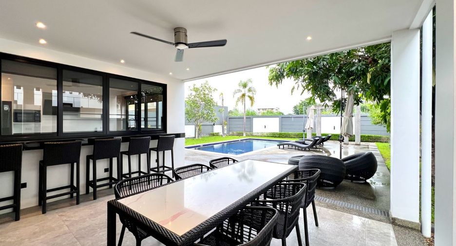 For sale 4 bedrooms villa in Hang Dong, Chiang Mai