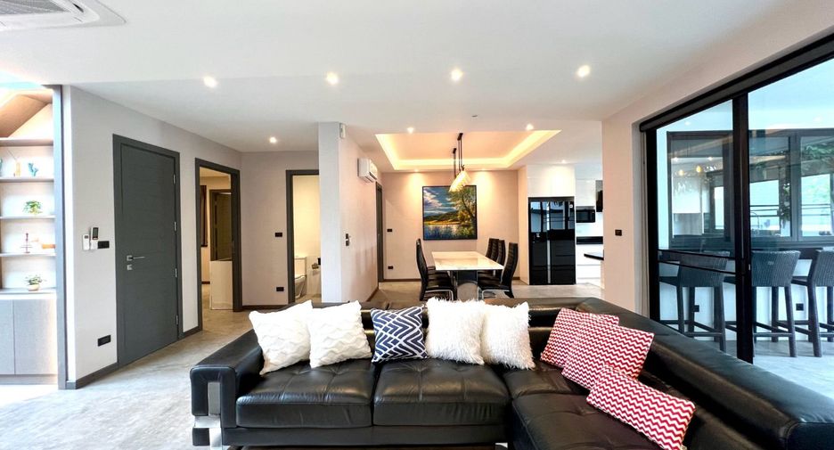 For sale 4 bedrooms villa in Hang Dong, Chiang Mai