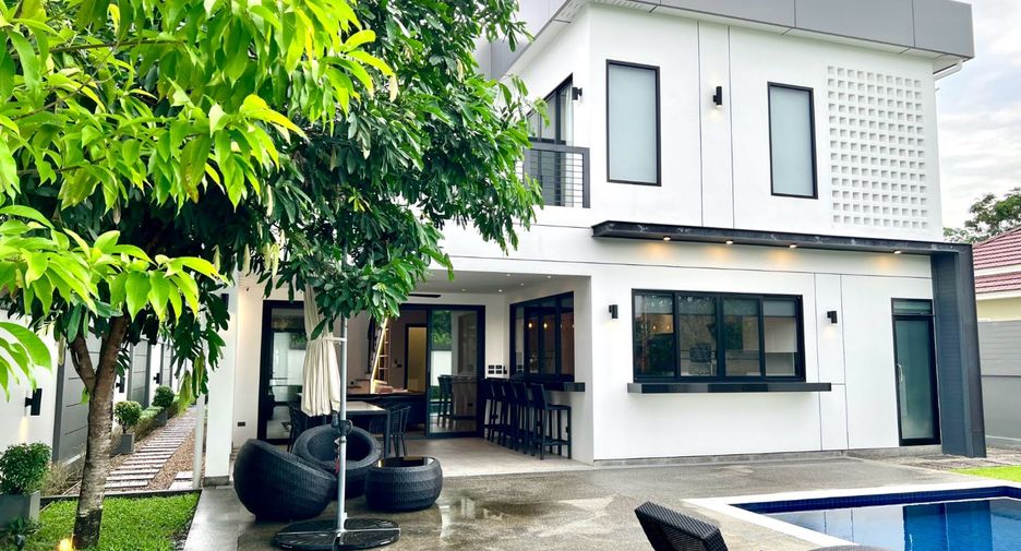 For sale 4 bedrooms villa in Hang Dong, Chiang Mai