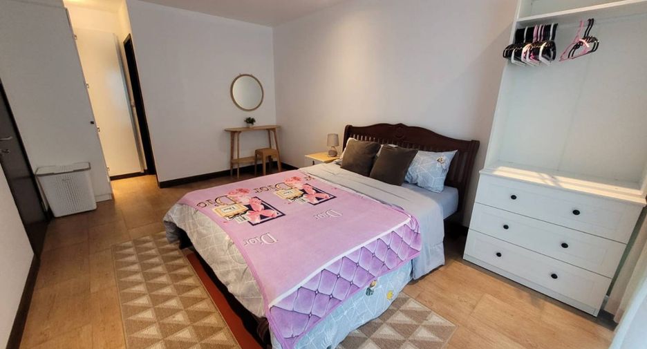 For rent 2 bedrooms condo in Mueang Phuket, Phuket