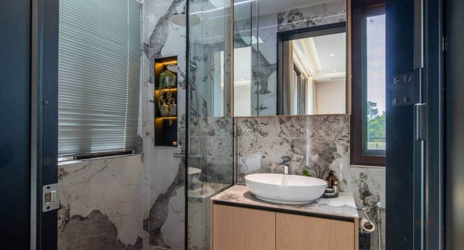 Haus zum Kauf mit 4 Zimmer in Bang Lamung, Chonburi