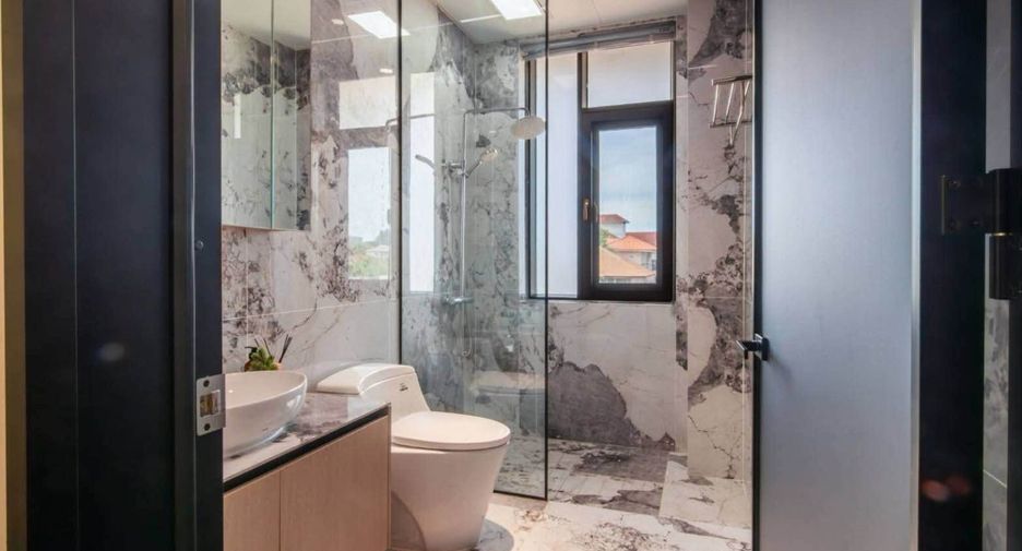 Haus zum Kauf mit 4 Zimmer in Bang Lamung, Chonburi